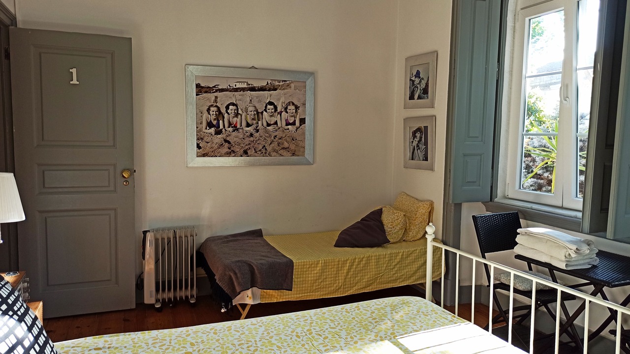 Photo of Bedroom in Carcavelos