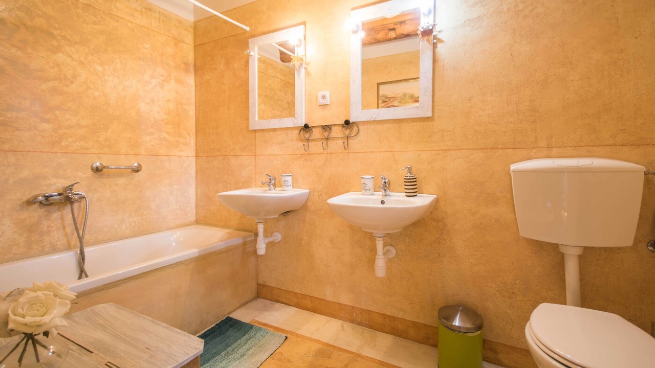 Photo of Bathroom in Pazin