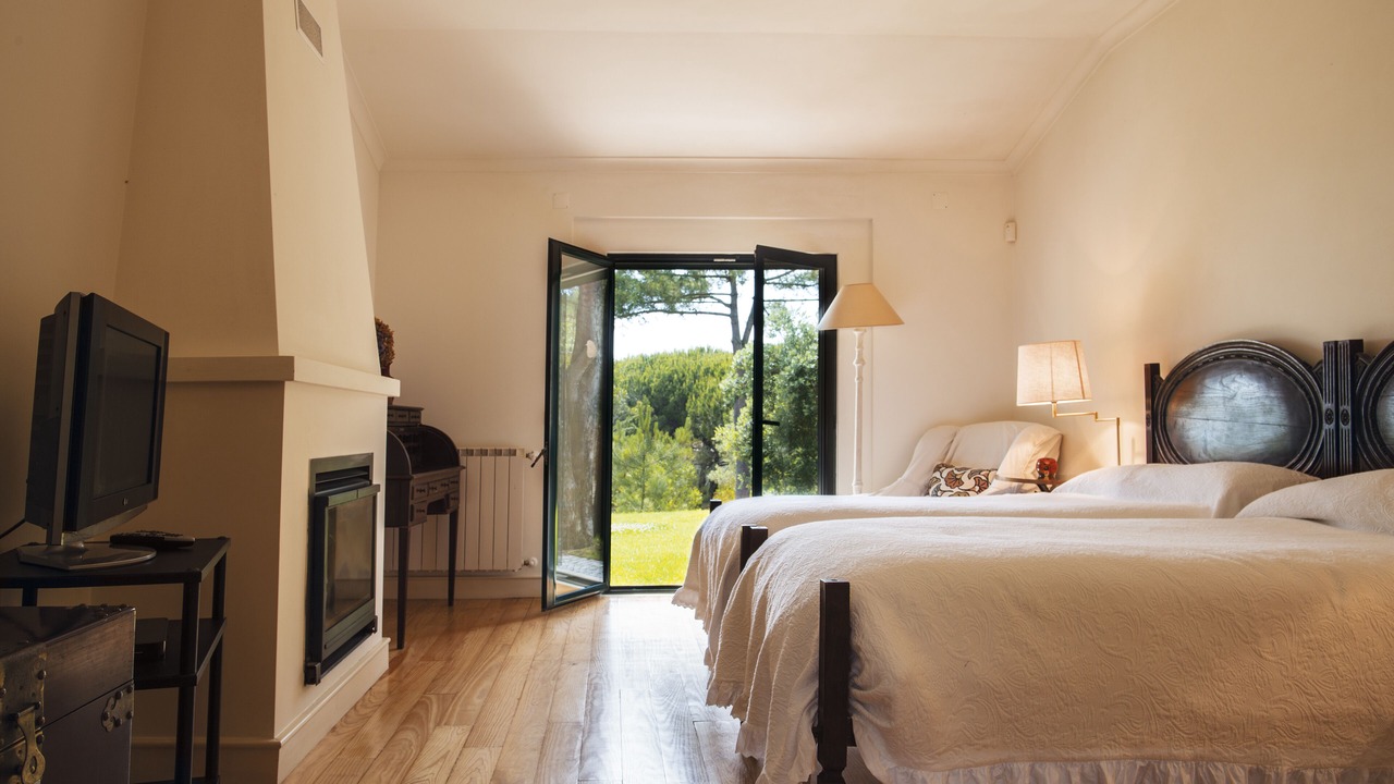 Photo of Bedroom in Almocageme