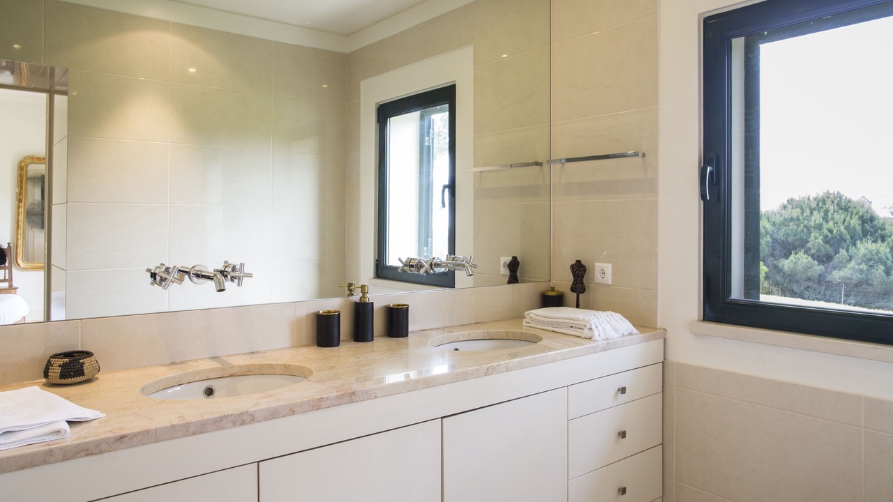 Photo of Bathroom in Almocageme