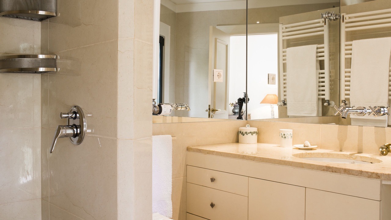 Photo of Bathroom in Almocageme