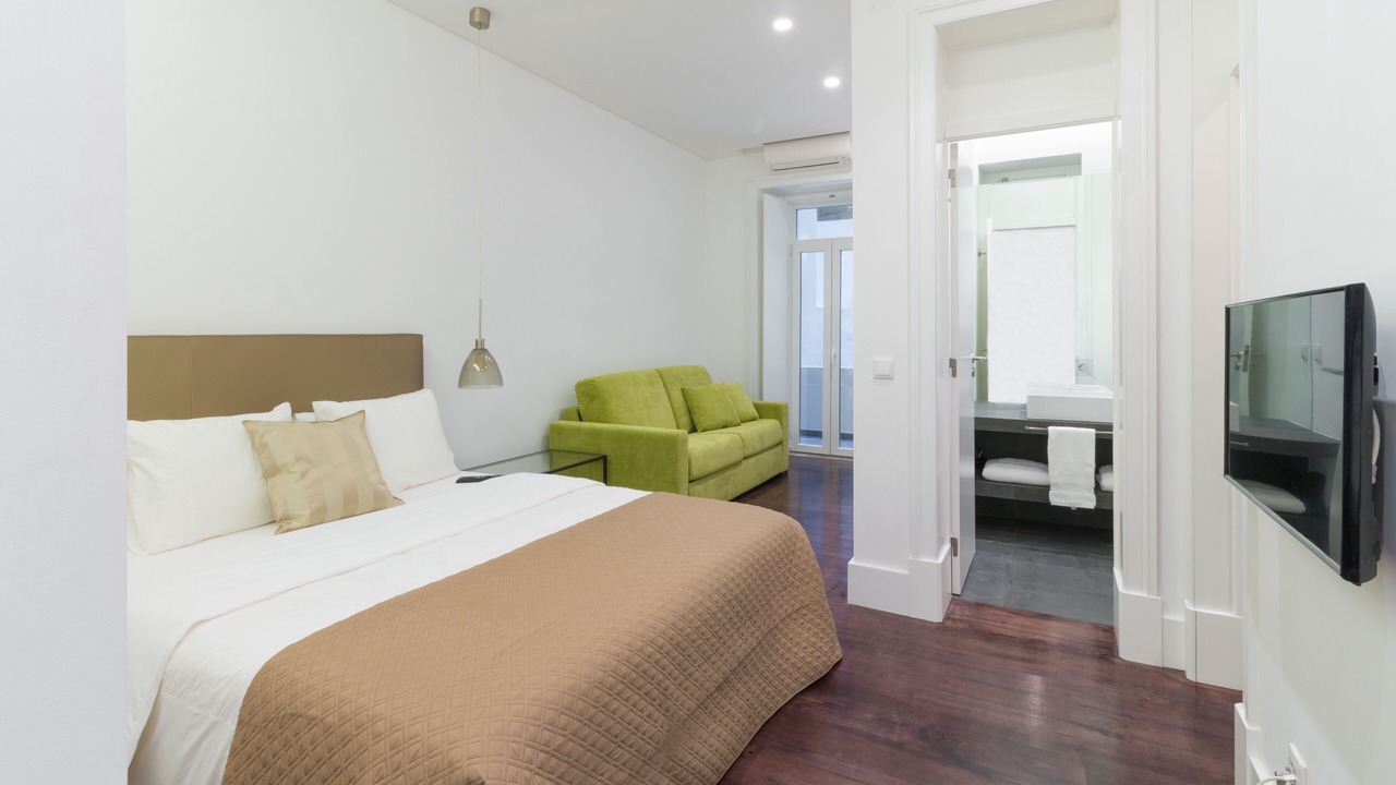 Photo of Bedroom in Lisbon Old Town