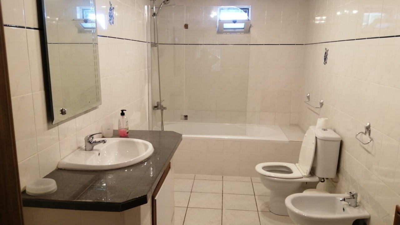 Photo of Bathroom in Calheta