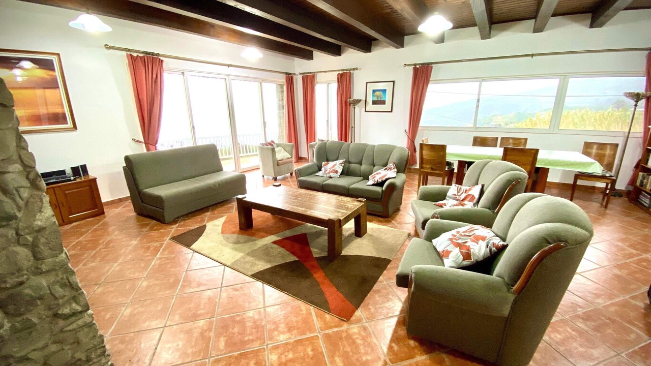 Photo of Livingroom in Calheta