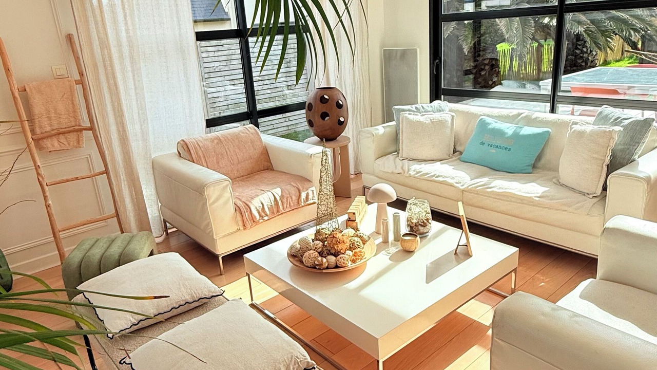 Photo of Livingroom in Ploudalmezeau