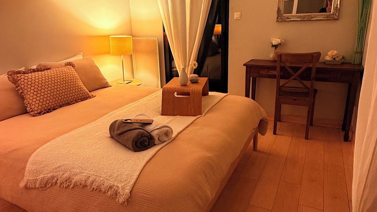 Photo of Bedroom in Ploudalmezeau