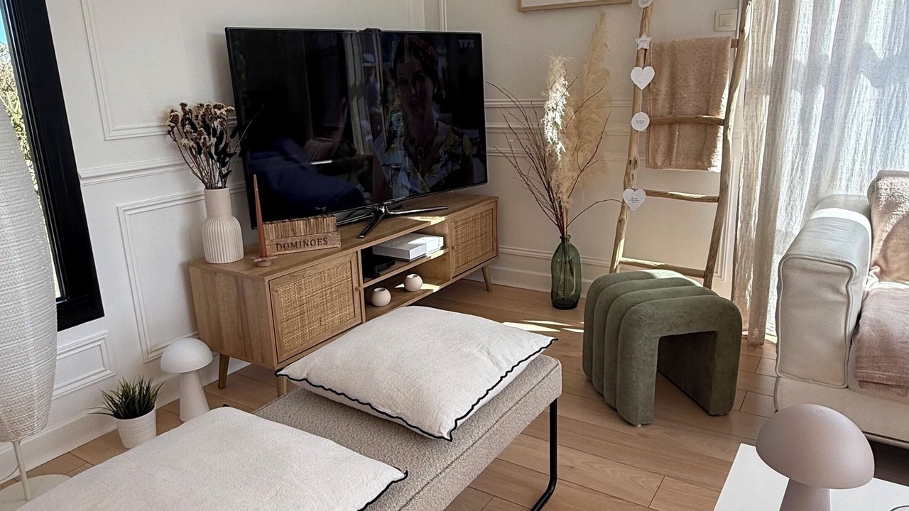 Photo of Livingroom in Ploudalmezeau