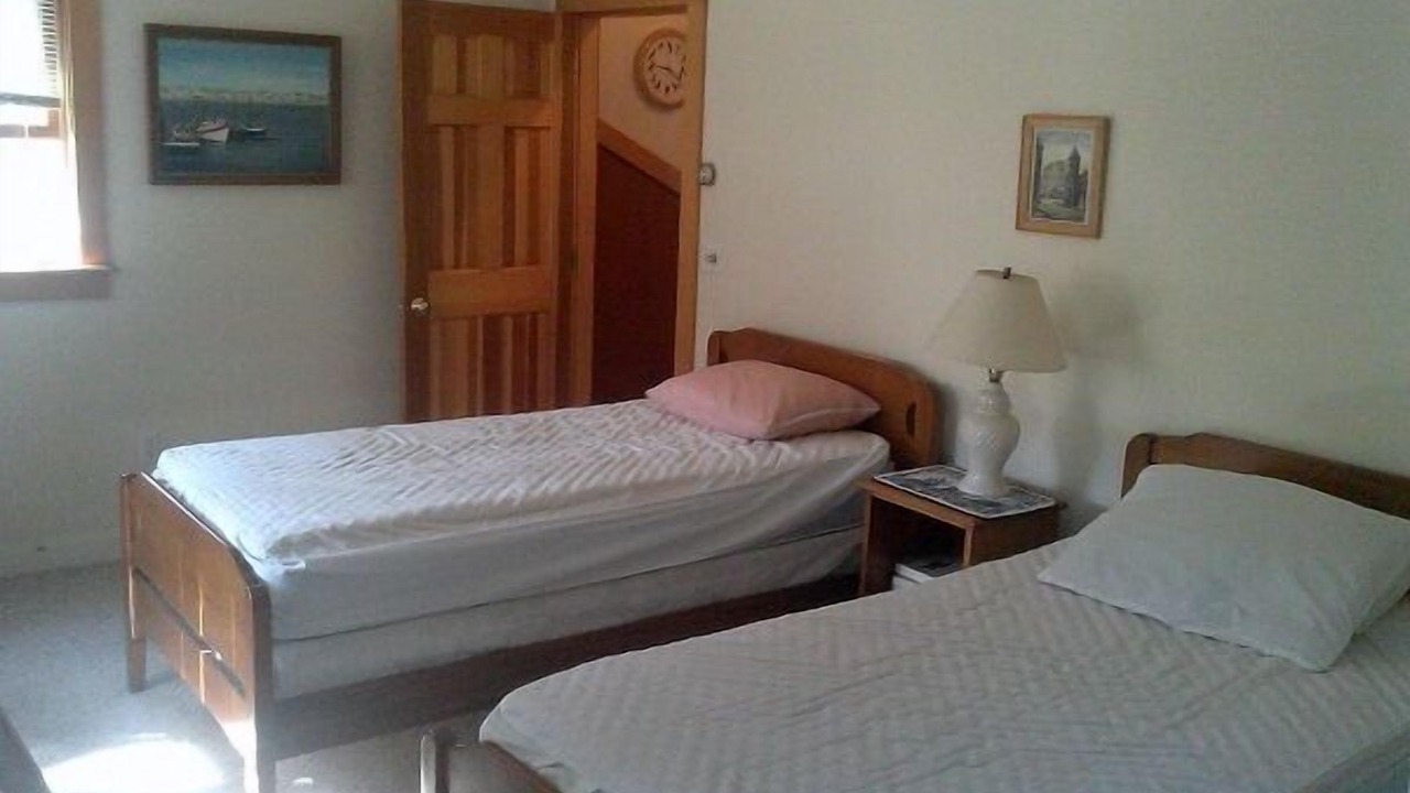 Photo of Bedroom in Indian Neck Heights