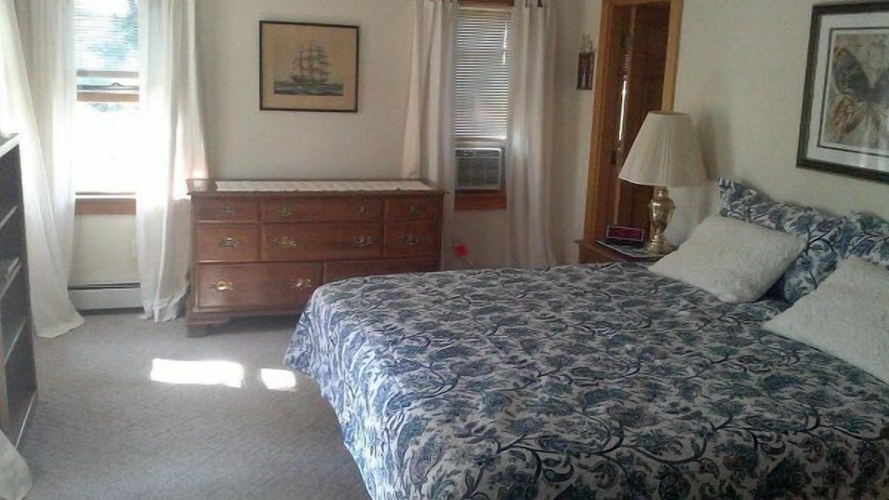 Photo of Bedroom in Indian Neck Heights