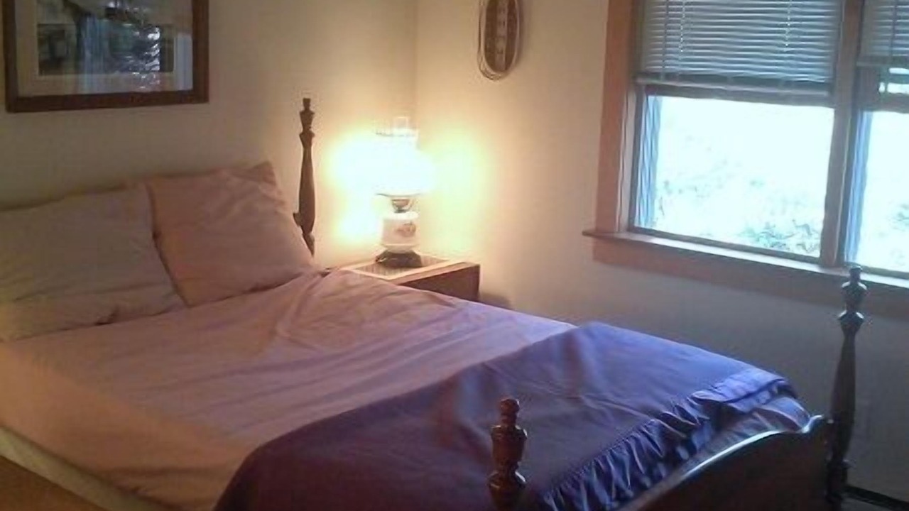 Photo of Bedroom in Indian Neck Heights