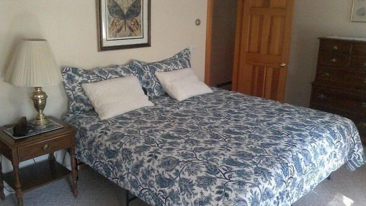Photo of Bedroom in Indian Neck Heights
