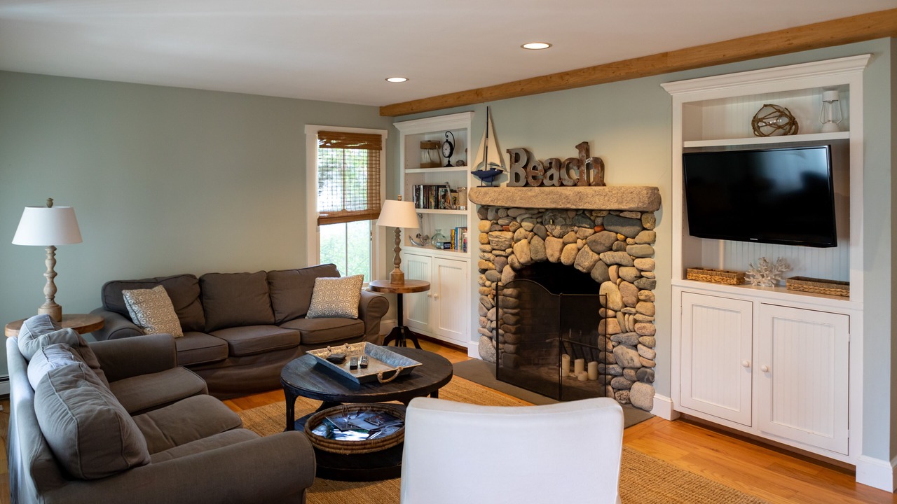 Photo of Livingroom in East Chop