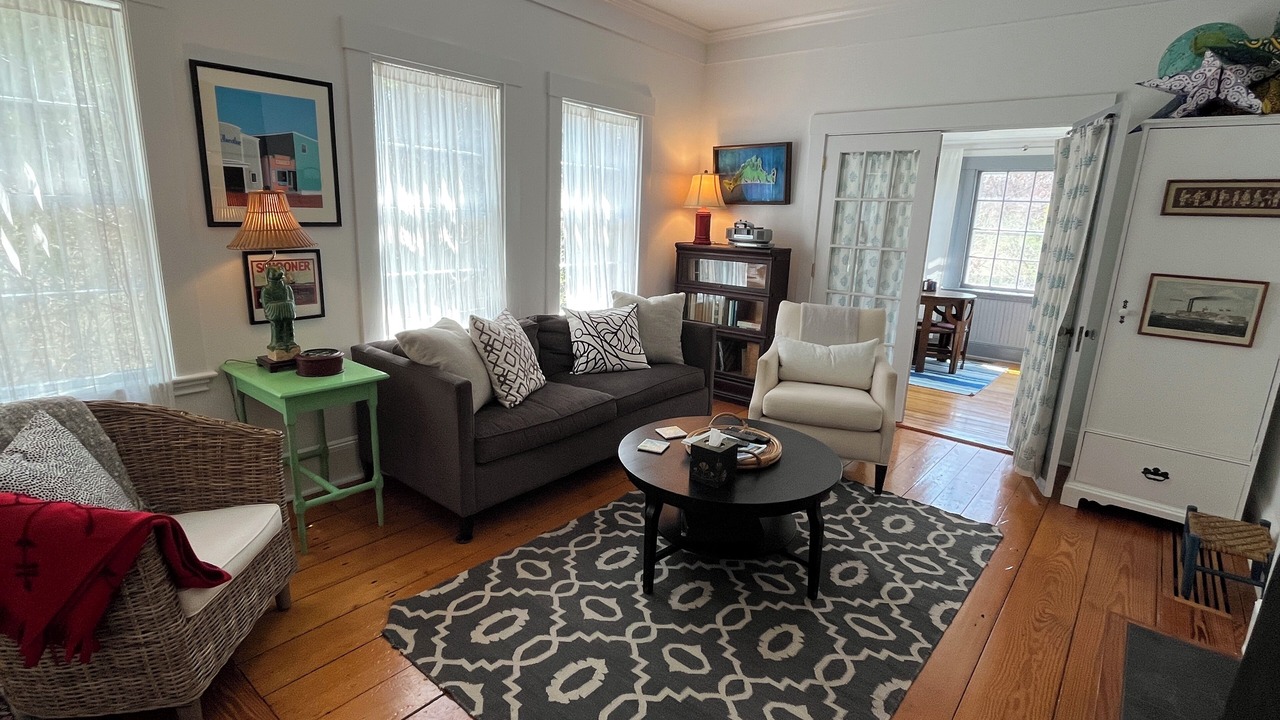 Photo of Livingroom in Chilmark