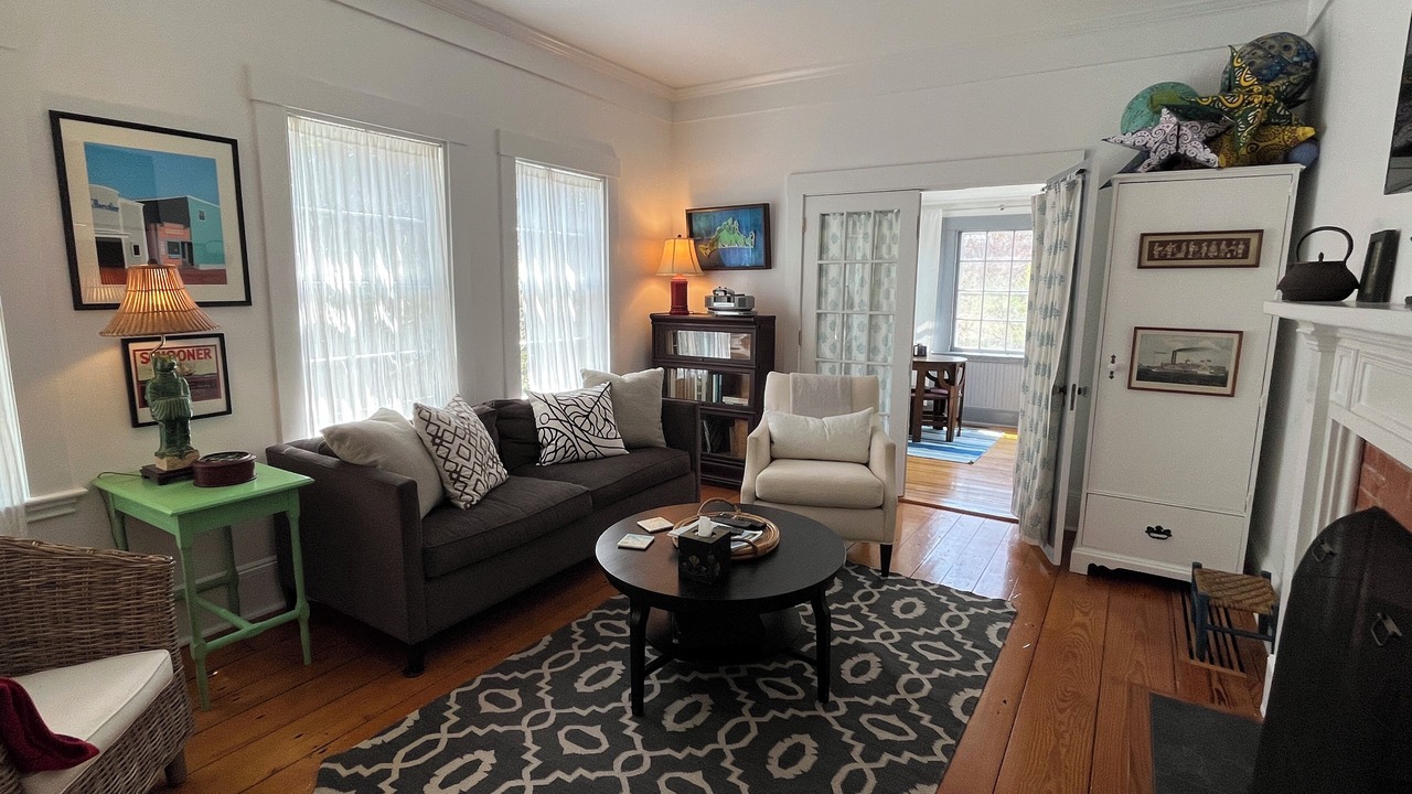 Photo of Livingroom in Chilmark