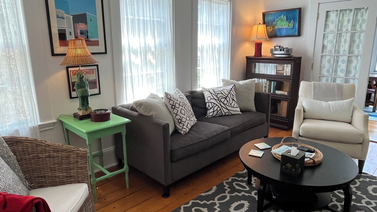 Photo of Livingroom in Chilmark