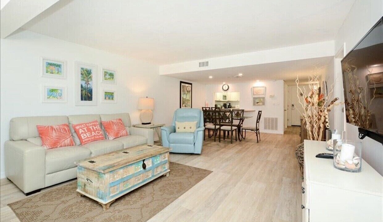 Photo of Livingroom in Siesta Key