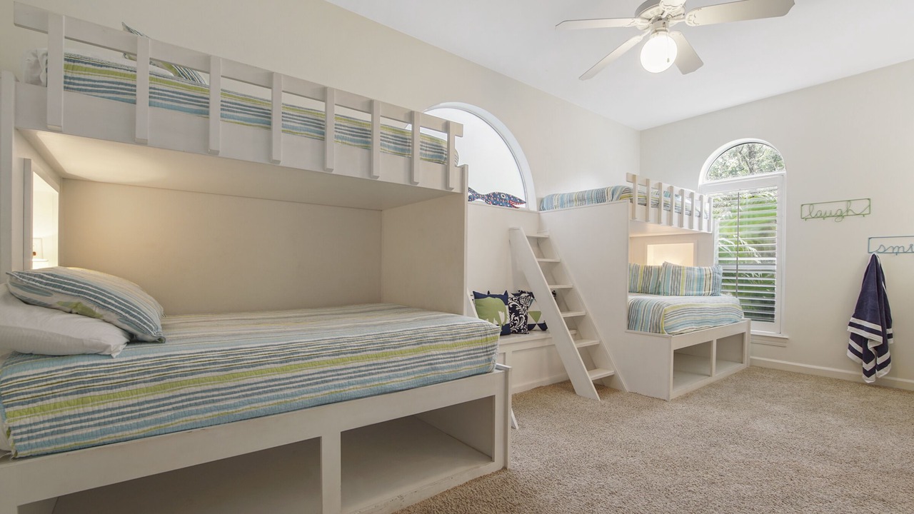 Photo of Bedroom in Seacrest