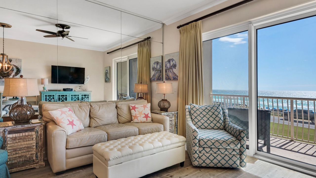 Photo of Livingroom in Miramar Beach