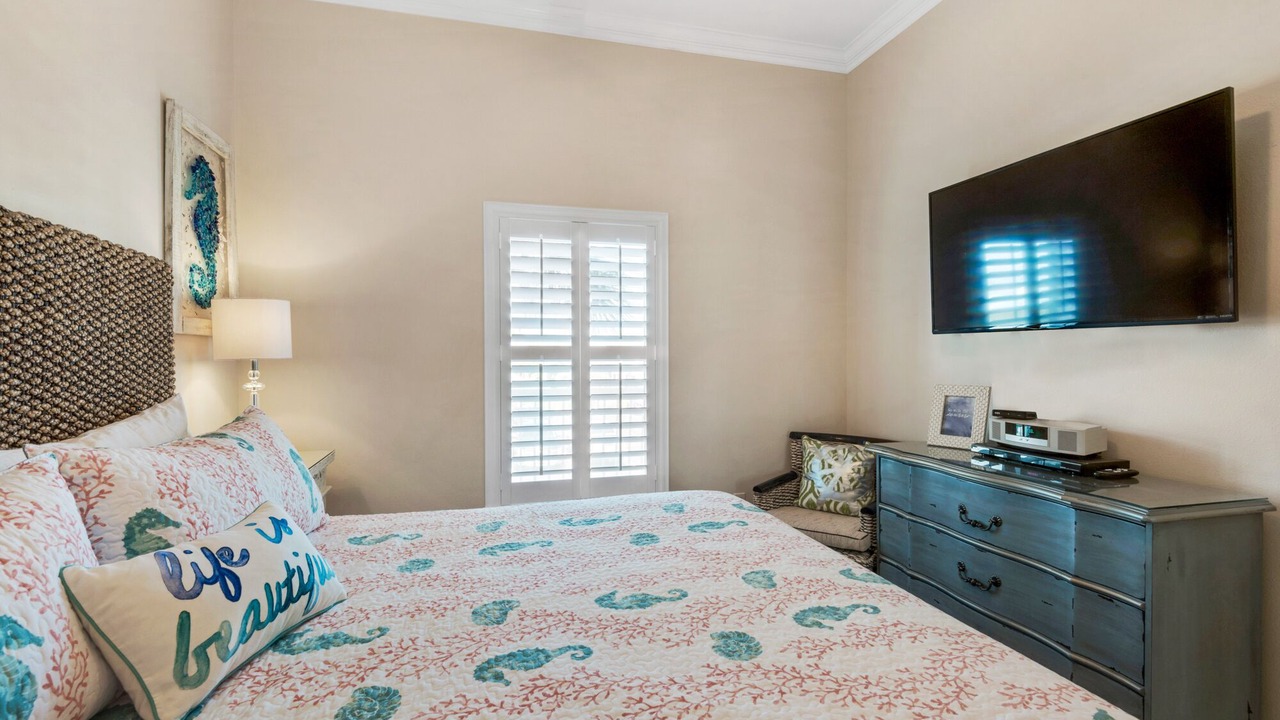 Photo of Bedroom in Miramar Beach