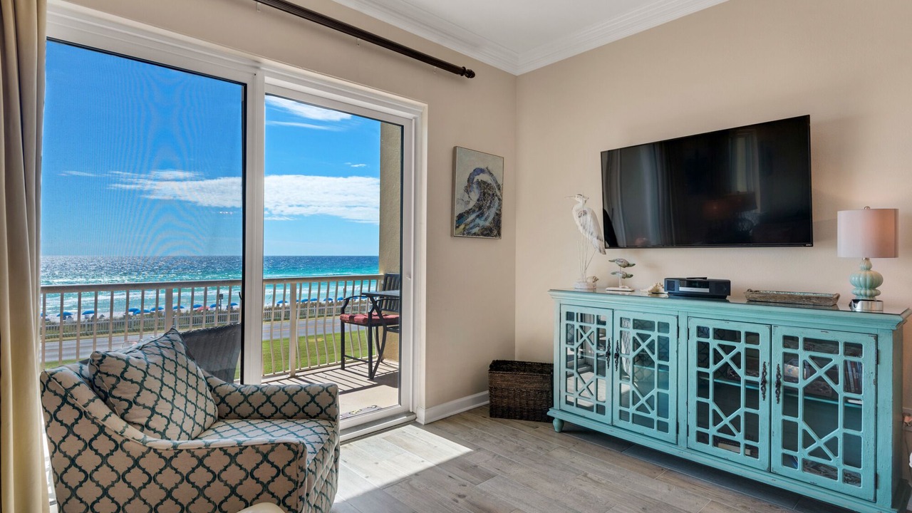 Photo of Livingroom in Miramar Beach