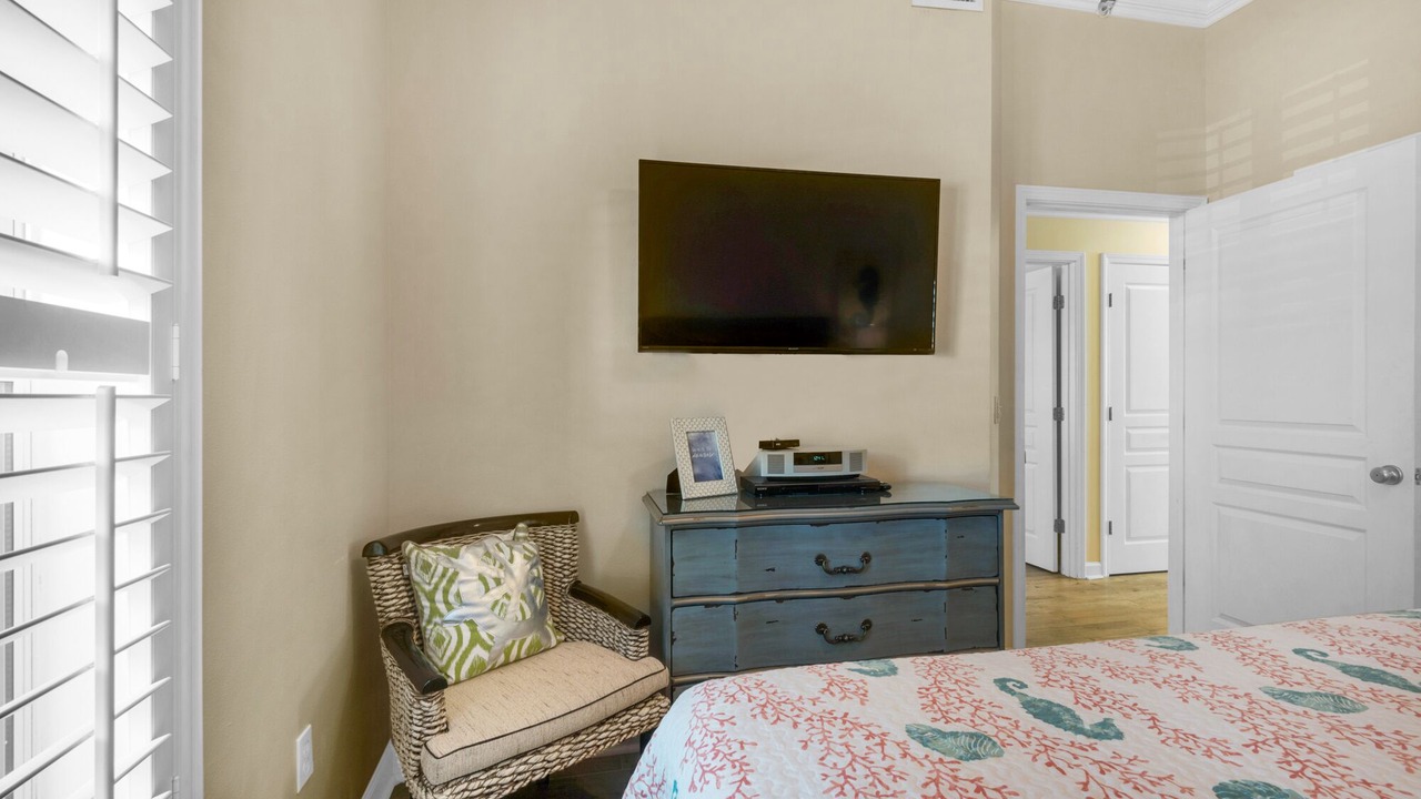 Photo of Bedroom in Miramar Beach