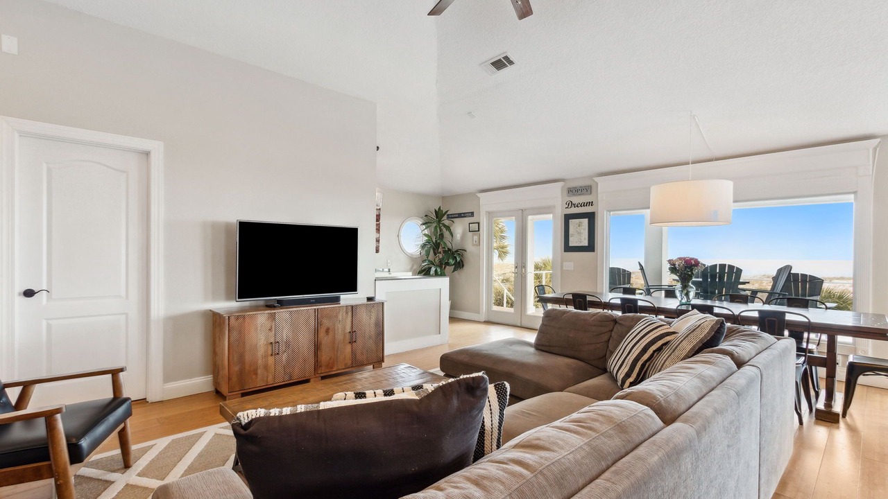 Photo of Livingroom in Fernandina Beach