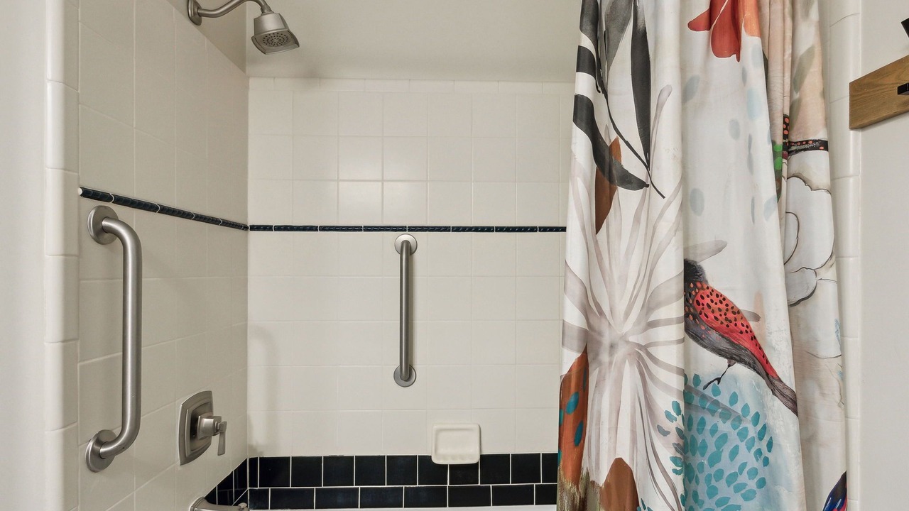 Photo of Bathroom in Fernandina Beach