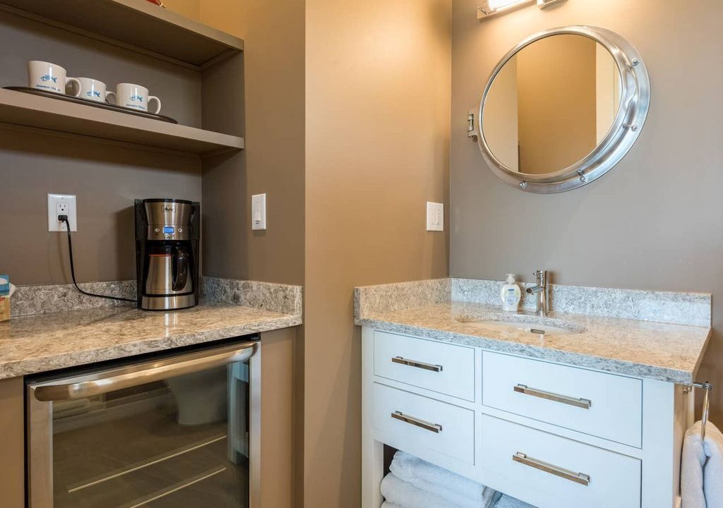 Photo of Bathroom in Marathon