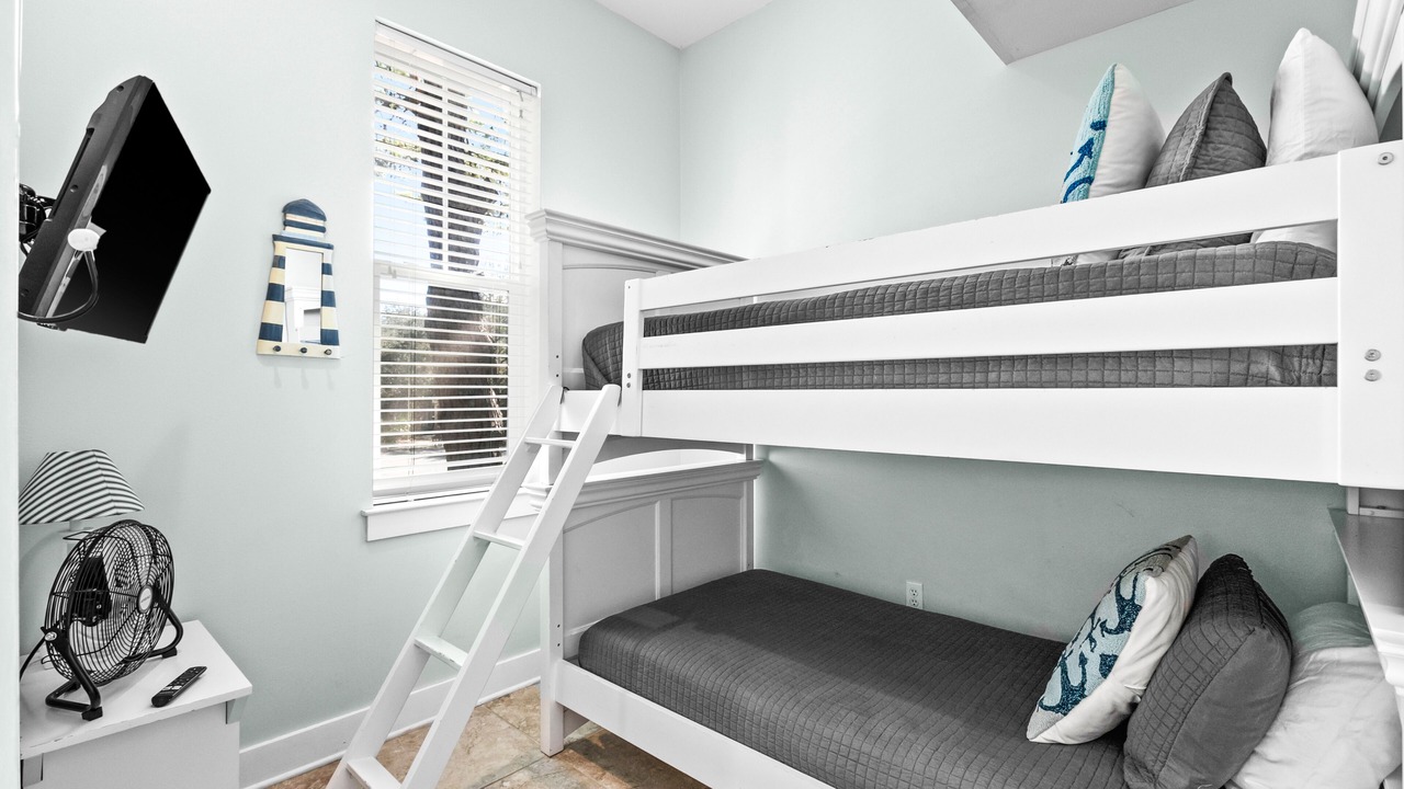 Photo of Bedroom in Sugarwood Beach