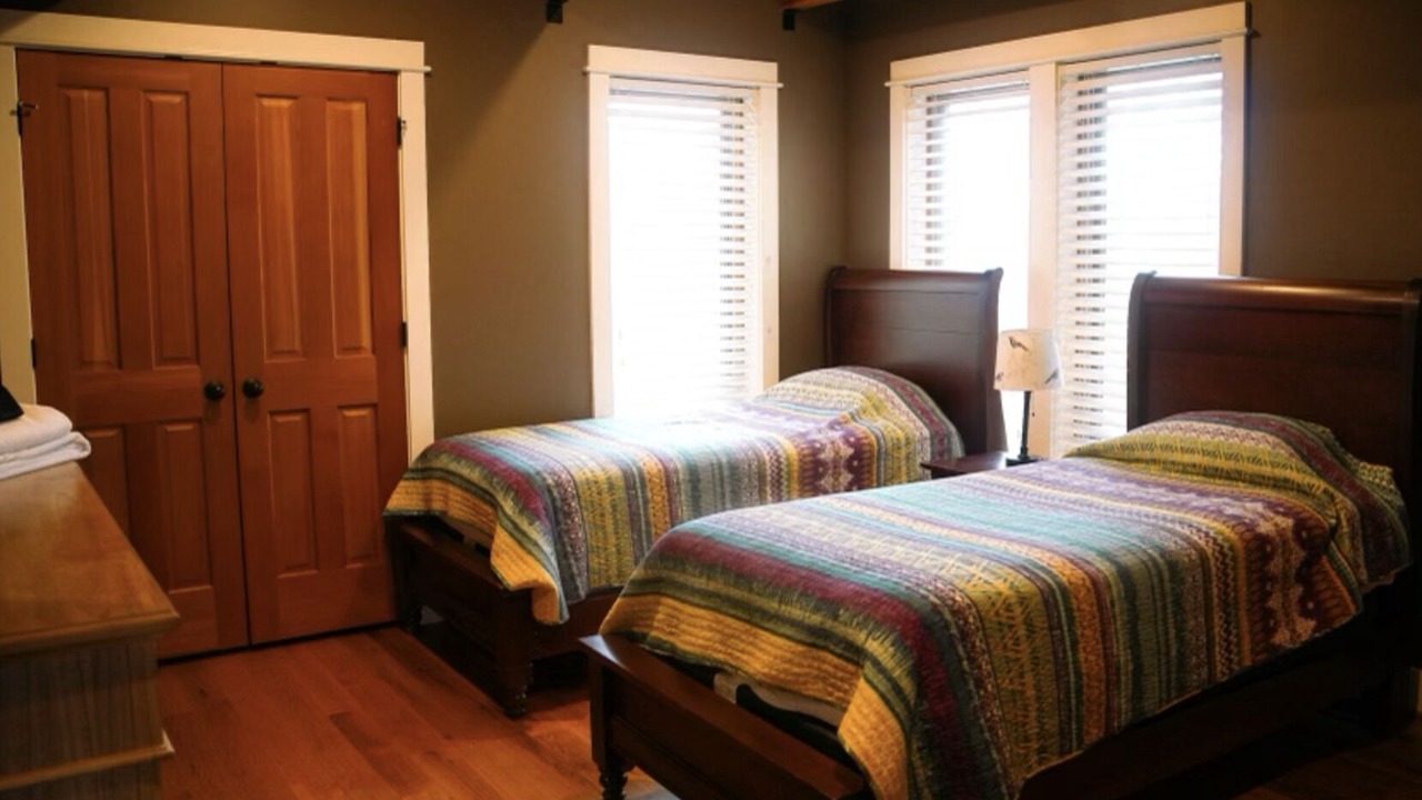 Photo of Bedroom in Roseland