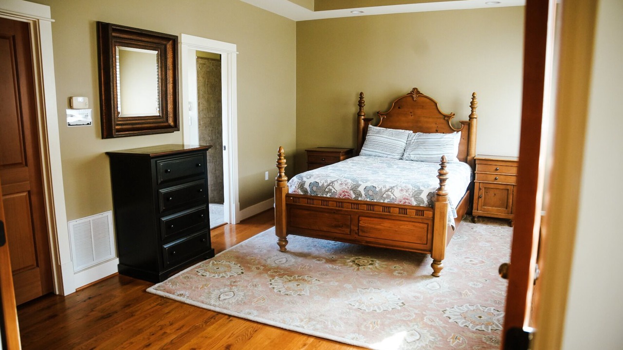 Photo of Bedroom in Roseland