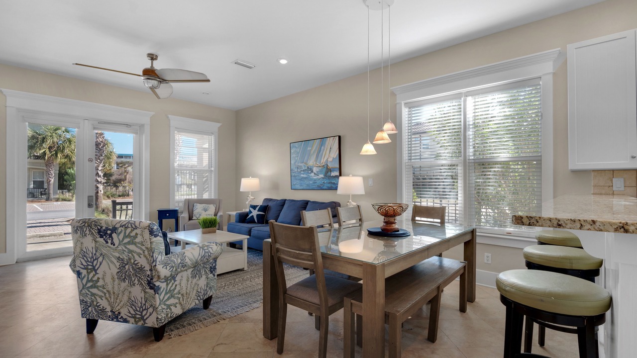 Photo of Livingroom in Miramar Beach