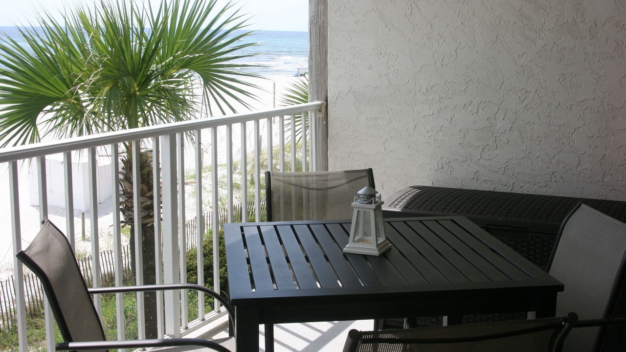 Photo of Patio Balcony in Biltmore Beach