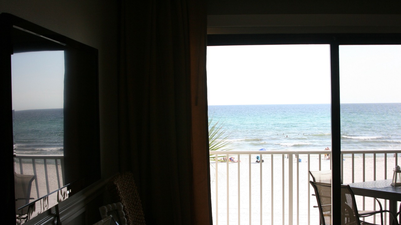 Photo of Patio Balcony in Biltmore Beach