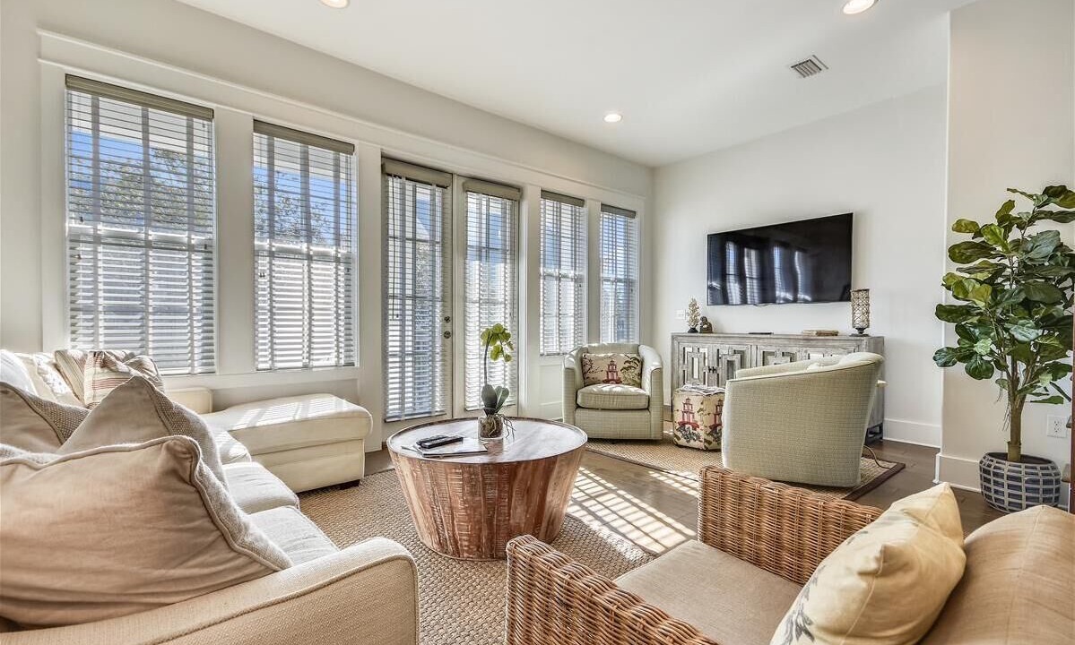 Photo of Patio Balcony in Seacrest Beach