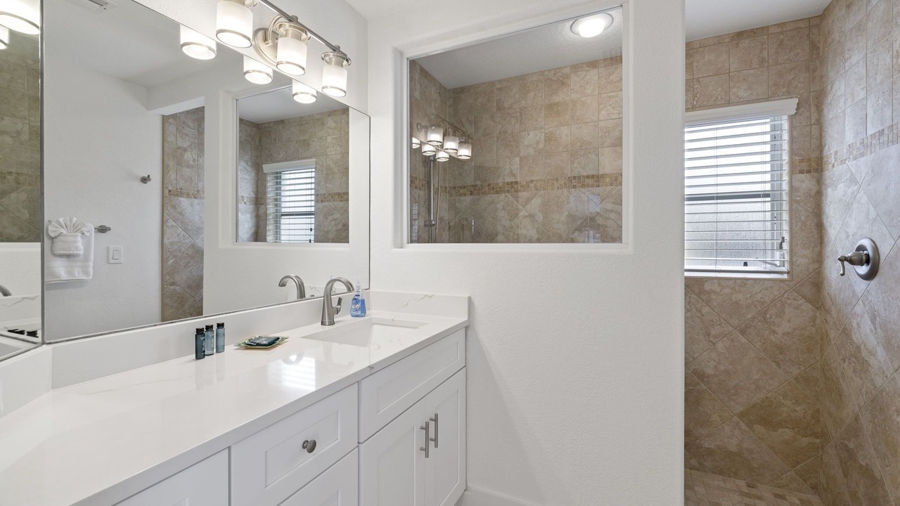 Photo of Bathroom in Pelican