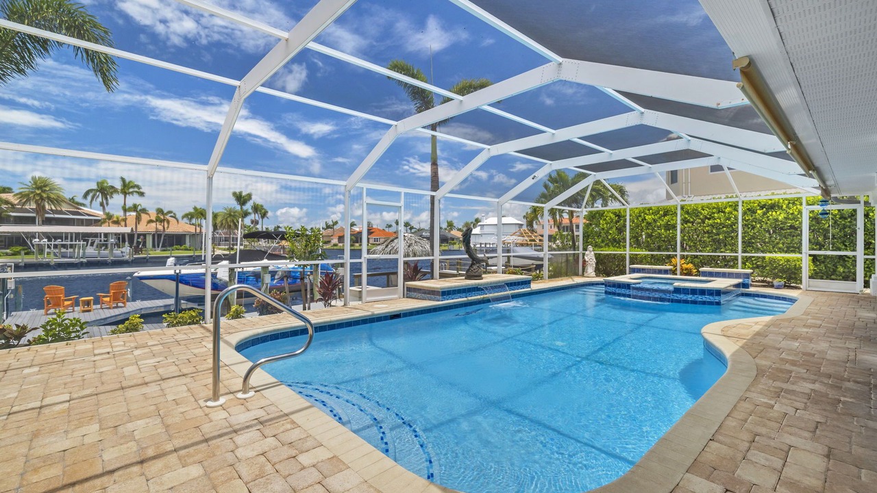 Photo of Outdoor in Pelican