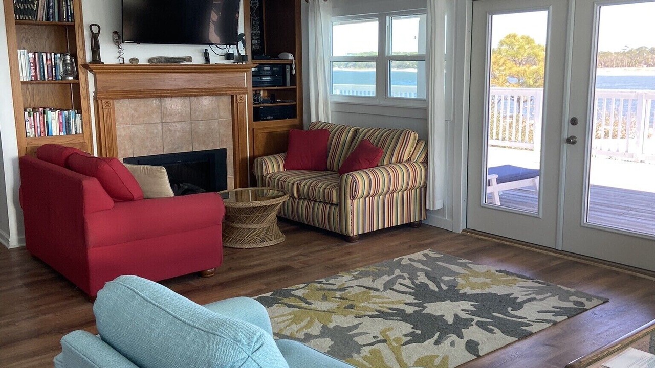 Photo of Livingroom in Indian Pass