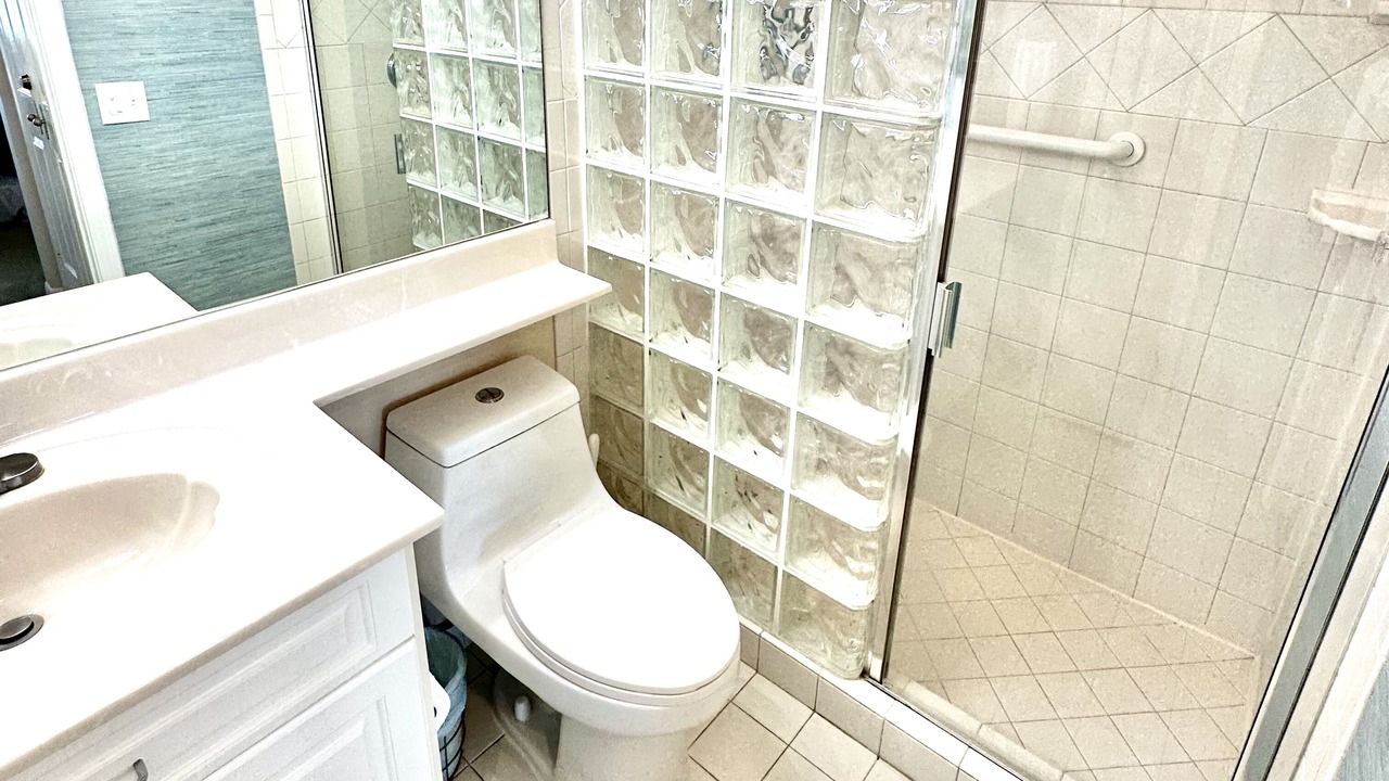 Photo of Bathroom in Fernandina Beach