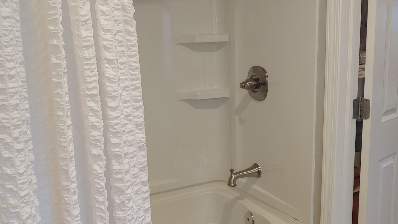 Photo of Bathroom in Dunkirk