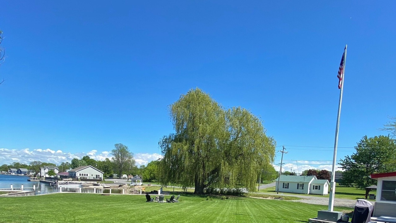 Photo of Outdoor in Dexter