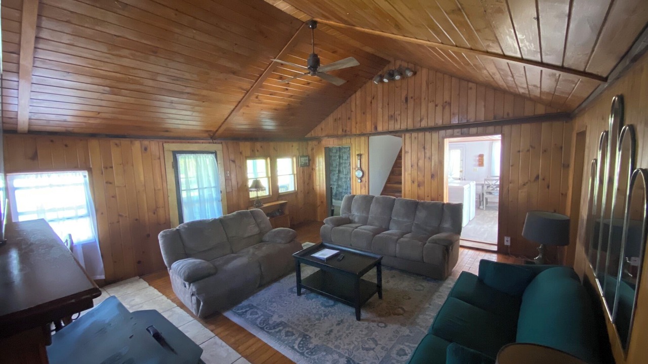 Photo of Livingroom in Dexter