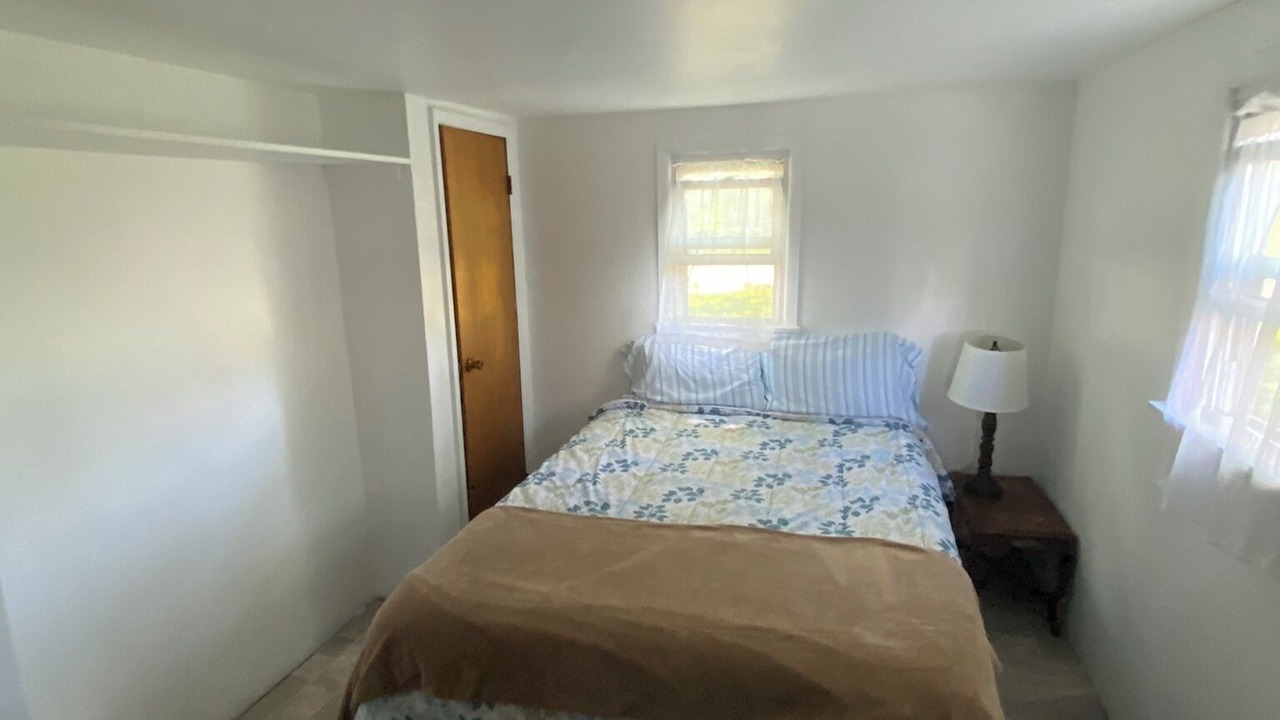 Photo of Bedroom in Dexter