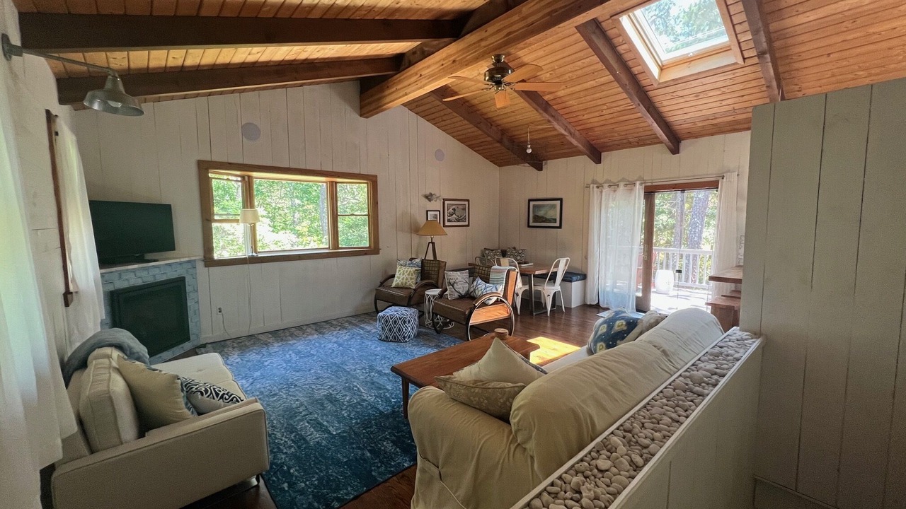 Photo of Livingroom in Wellfleet