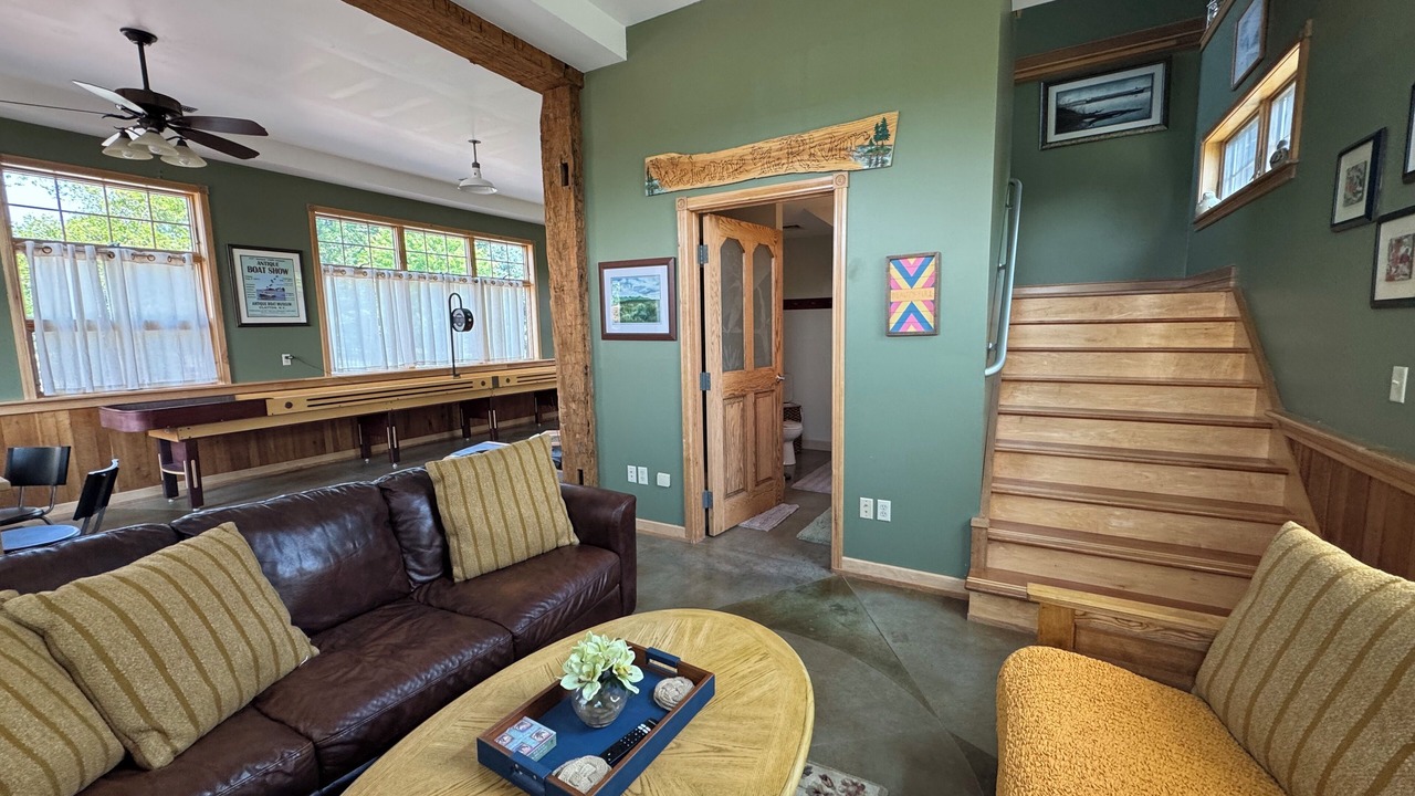 Photo of Livingroom in Alexandria Bay