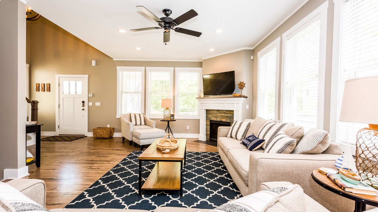 Photo of Livingroom in Michigan City