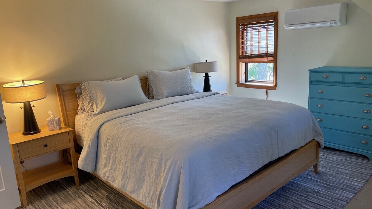 Photo of Bedroom in Eel Point