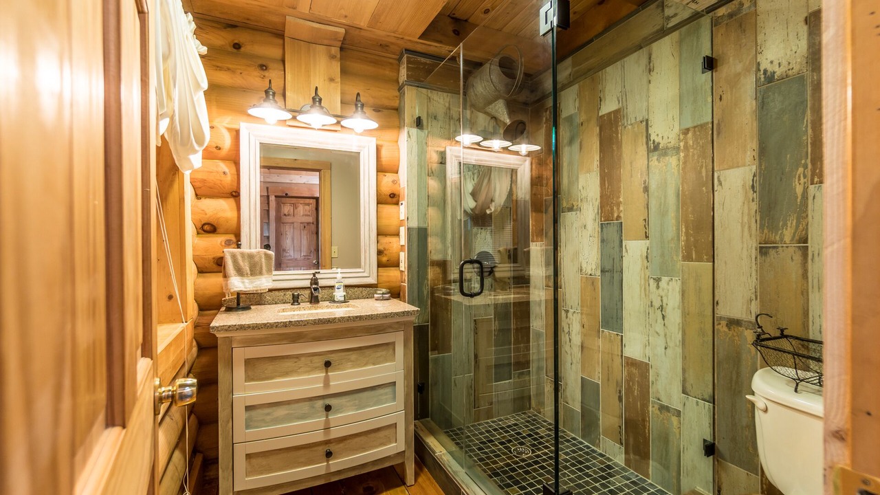 Photo of Bathroom in Union