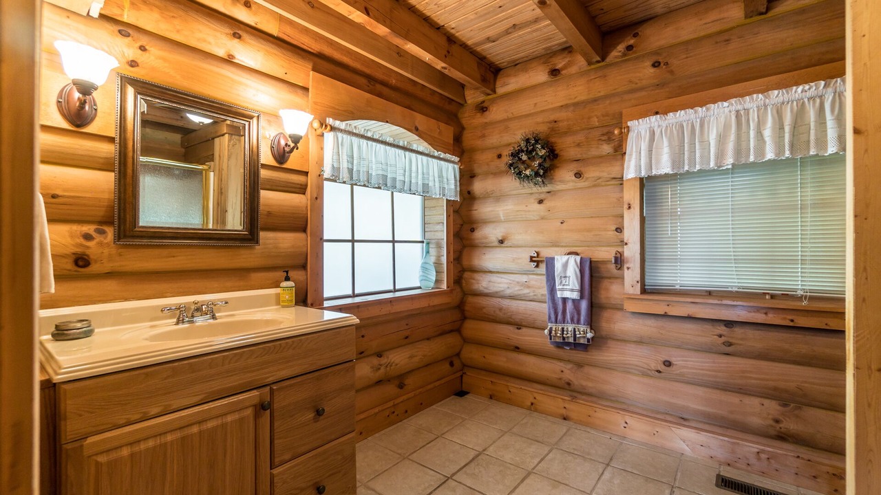 Photo of Bathroom in Union