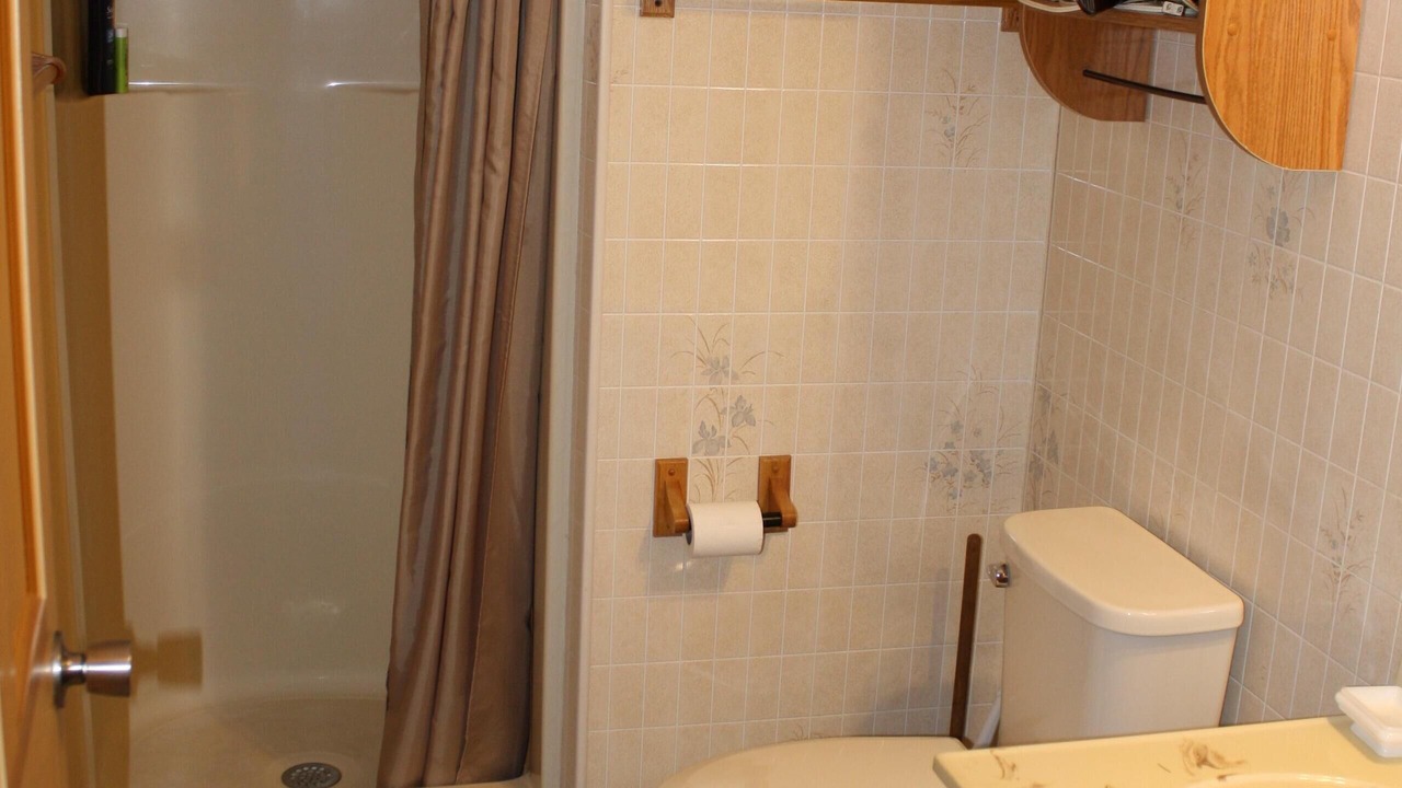 Photo of Bathroom in Hadley